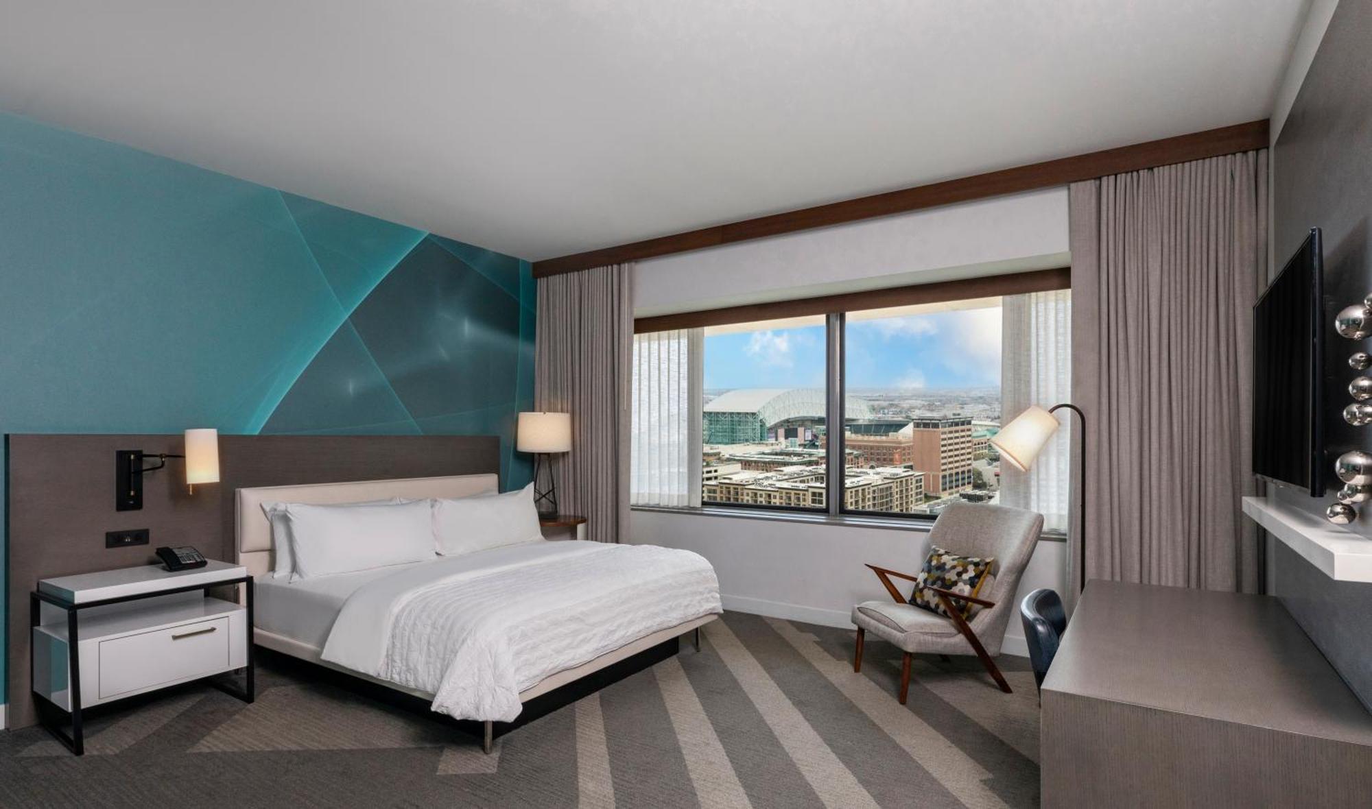 Le Meridien Downtown 4*