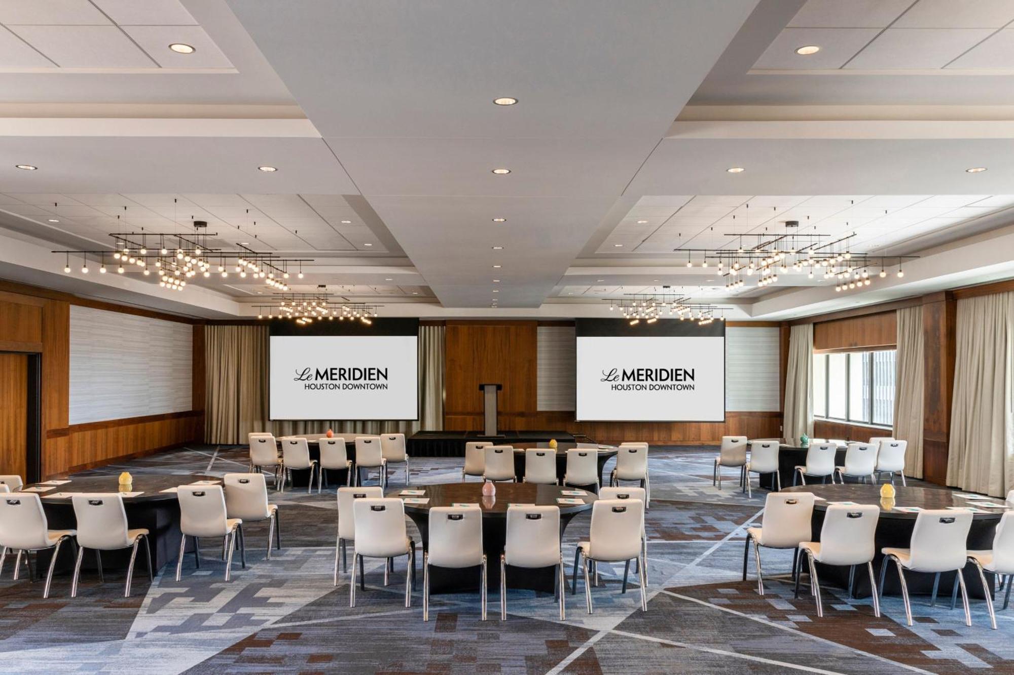 Le Meridien Downtown Hotel