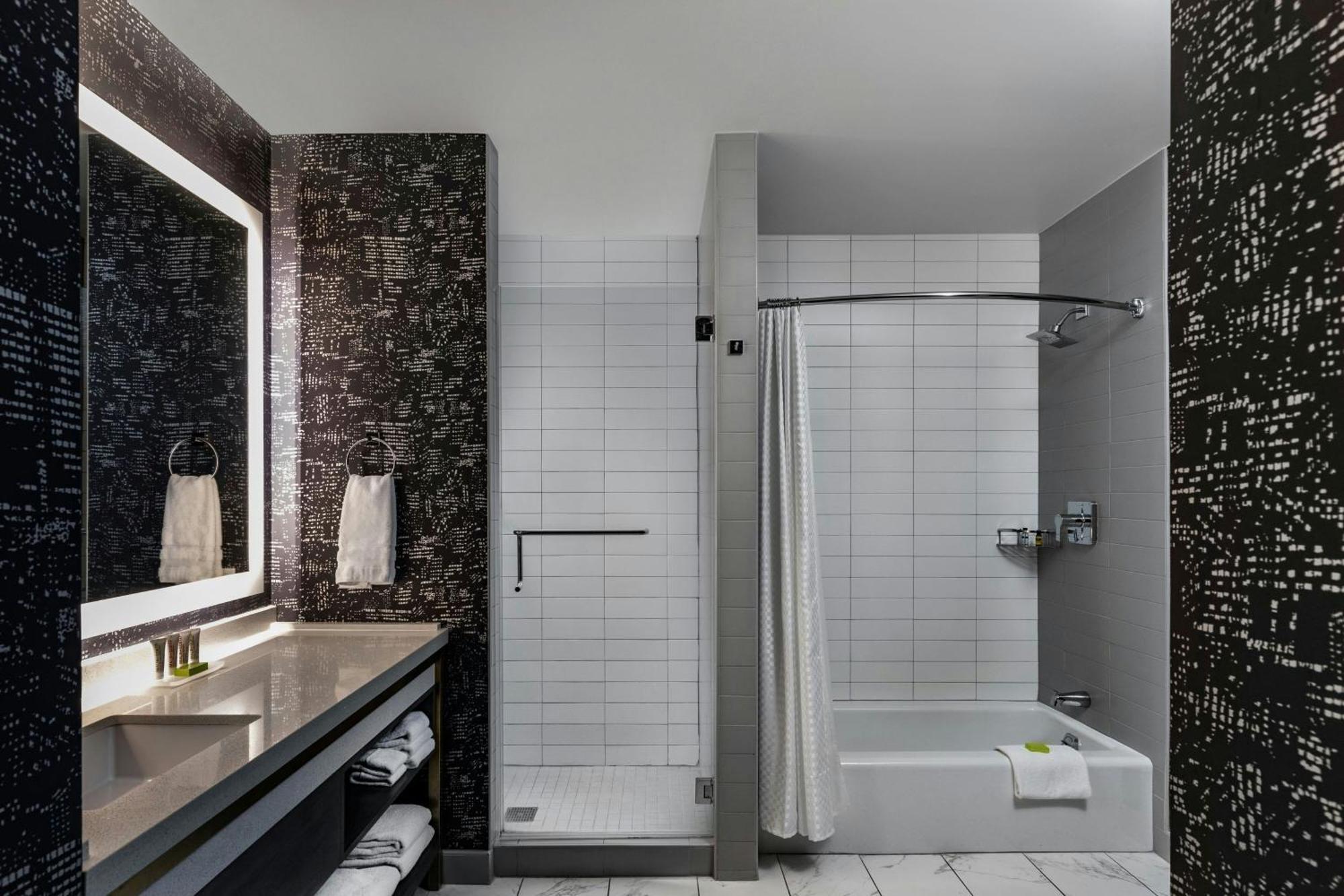 Le Meridien Downtown