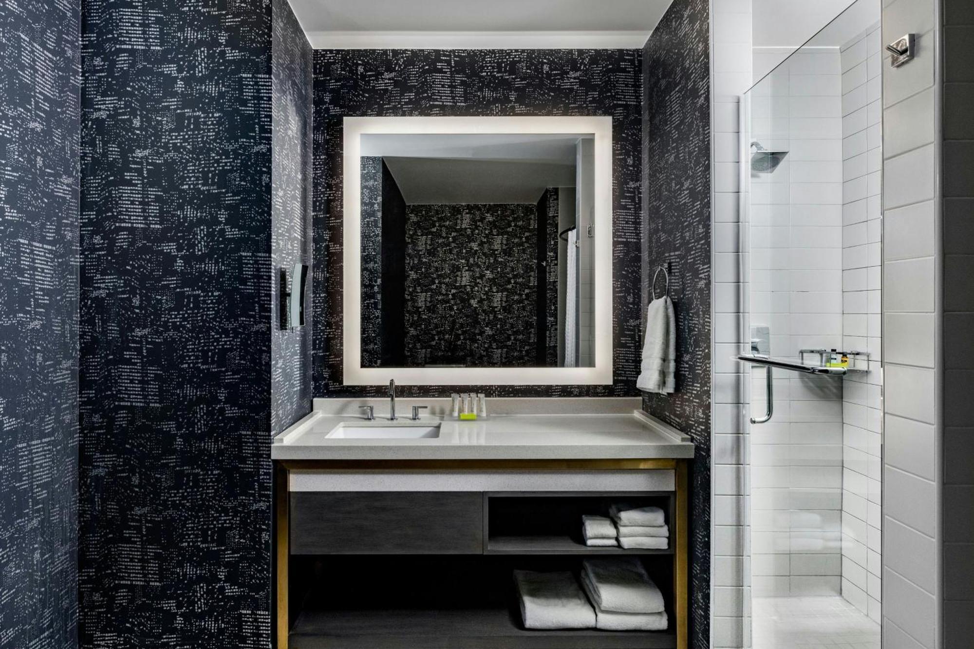 Le Meridien Downtown Hotel Houston