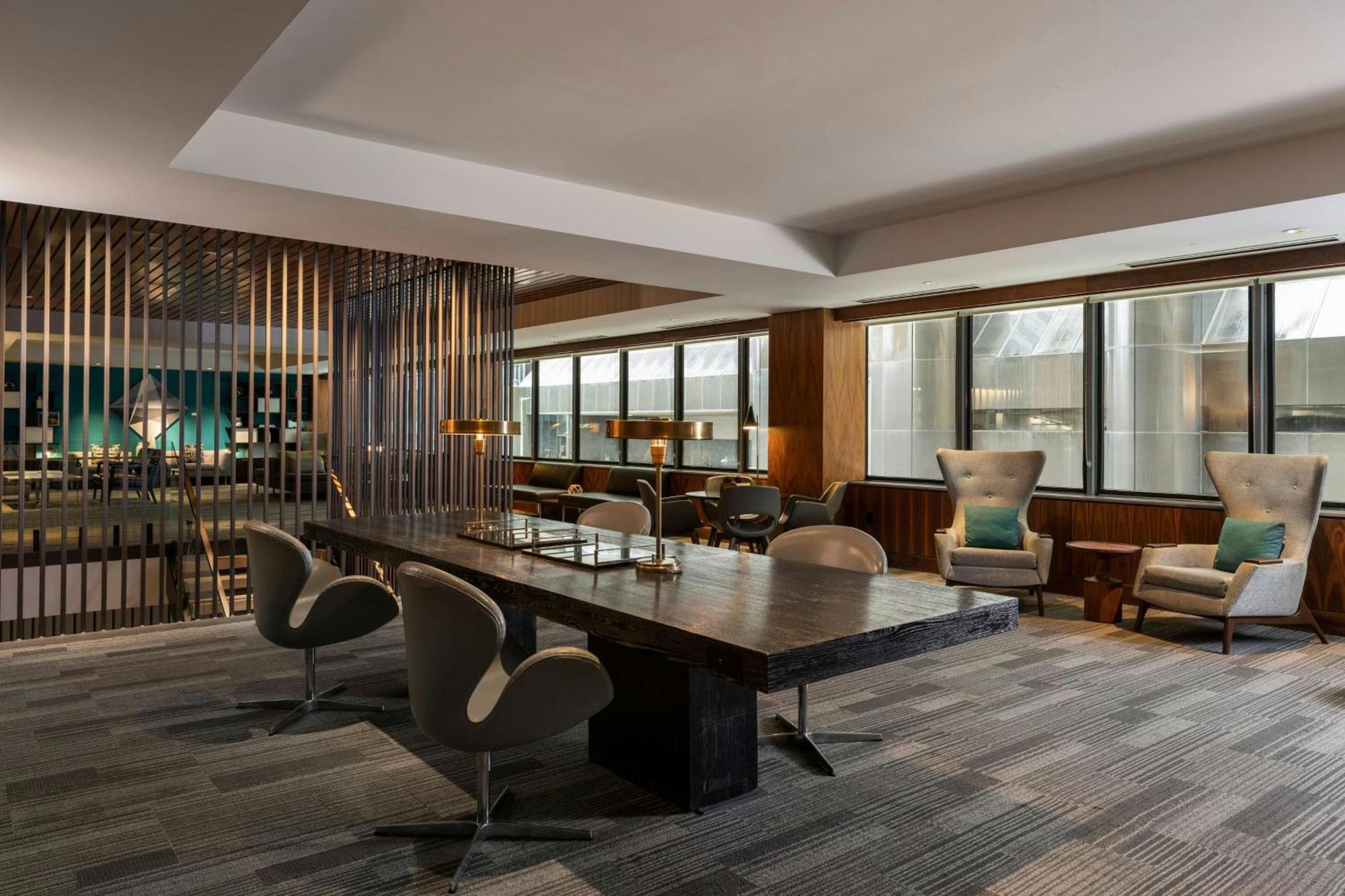 Le Meridien Downtown 4*